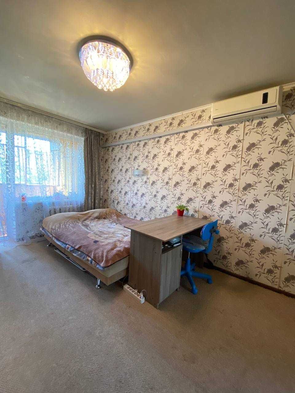 Продажа 2-комн. на Ильфа и Петрова