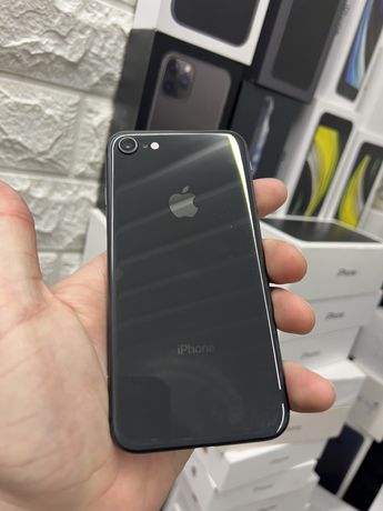 Продам айфон 8 apple iPhone 8 64Gb black гарантия от магазина