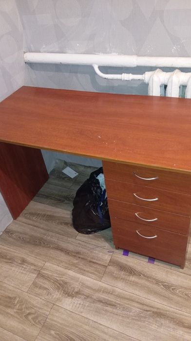 Стол письменный 116*55*75см рабочий офисный