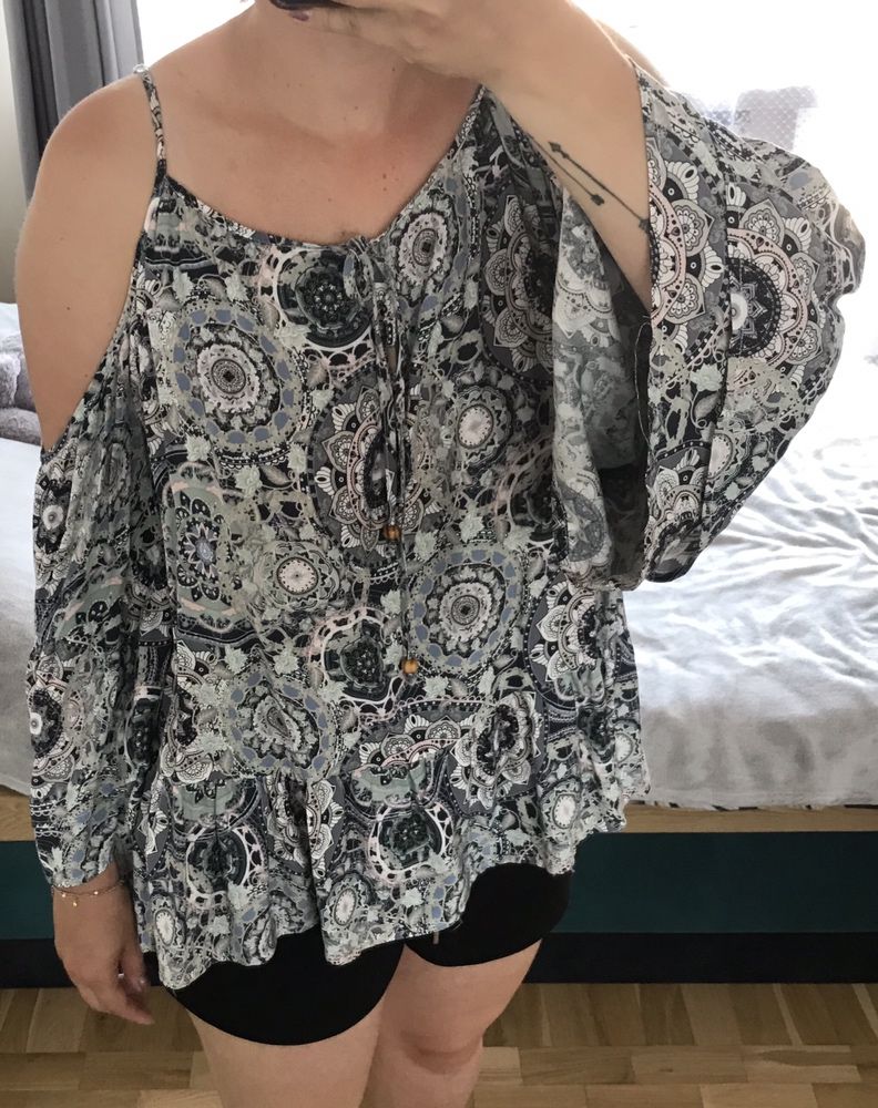 Nowa bluzka we wzory Top secret 42 XL