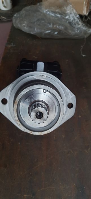 Silnik (Pompa) hydrauliczny tłoczkowy Hydro Leduc MSI41,  M32