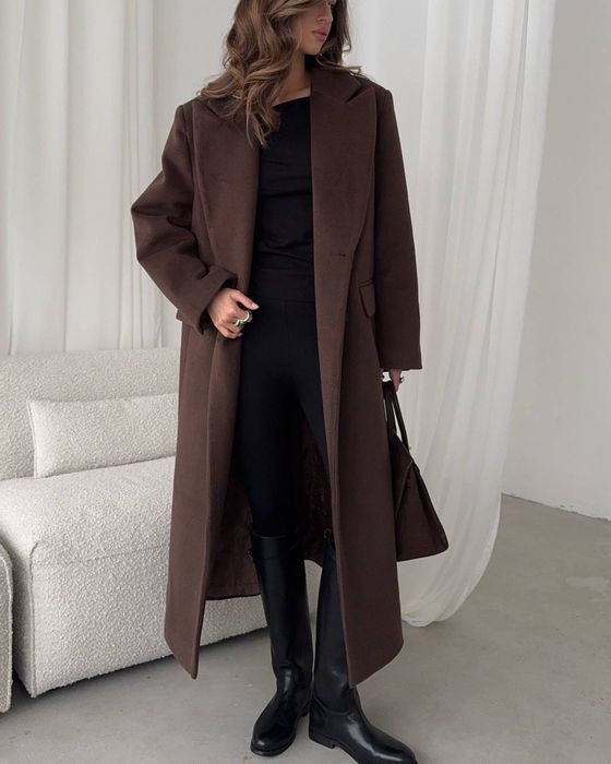 Жіноча  Пальто на підкладці зимна нова