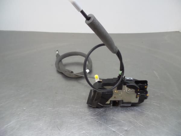 Fechadura / fecho porta frente esquerdo NISSAN Juke (F15)