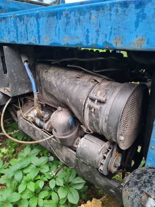 Трактор Т-40 на ходу