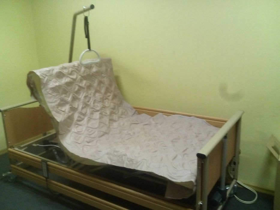 Łóżko rehabilitacyjne Łódź. Dostawa i montaż. Wypożyczalnia medyczna