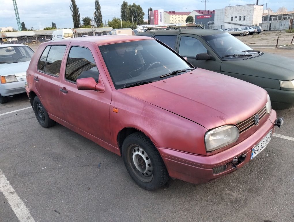 Продам Фольцфагин гольф 3
