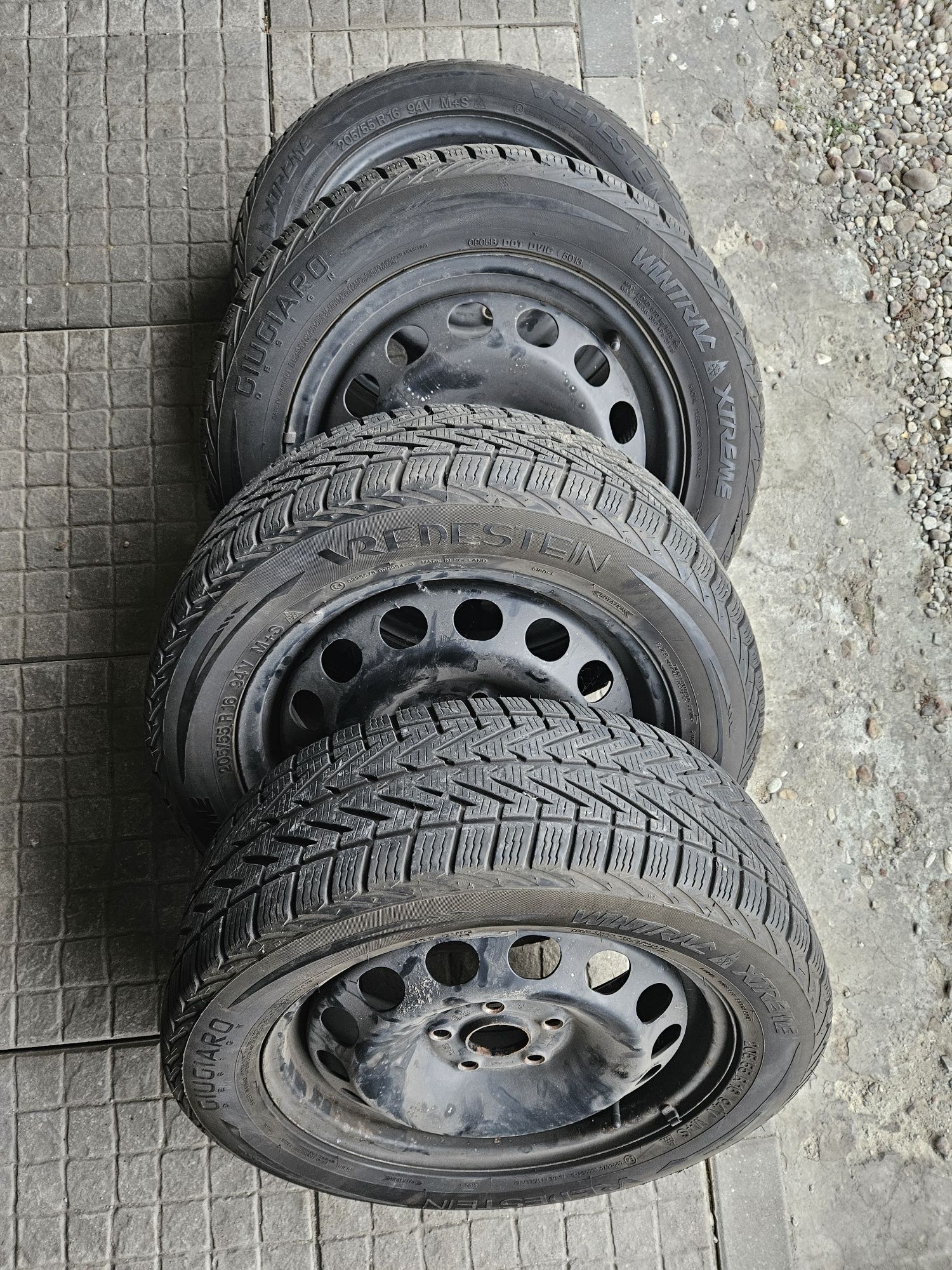 4 opony zimowe plus felgi  205x 55 R16