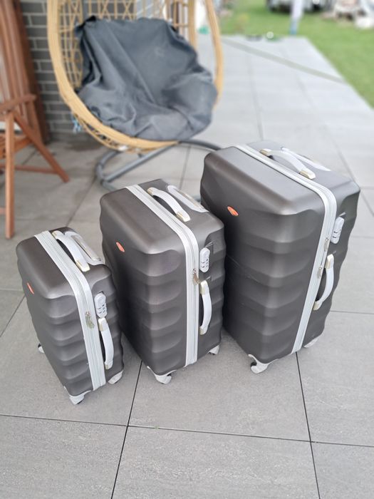 Komplet walizek podróżnych
