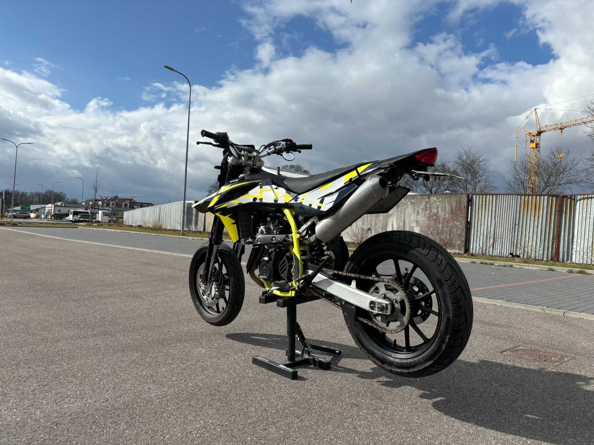 SWM SM125R* jak Husqvarna* Supermoto *2021r * zadbany* Z Niemiec*