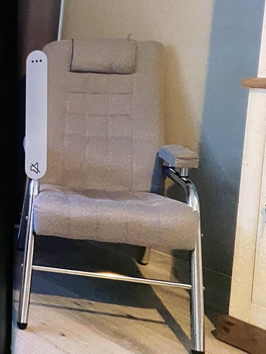 Sprzedam fotel szary.