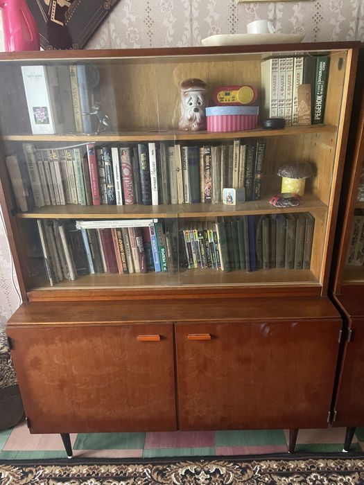 Шифонер сервант шкаф шафа стенка стінка дерево раритет реставрац