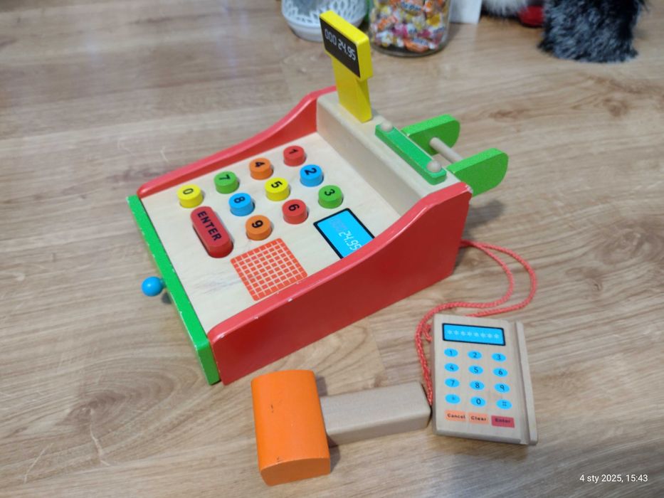 Kasa drewniana Eichhorn