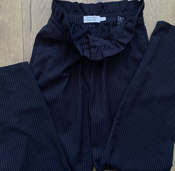 Spodnie eleganckie & other stories cygaretki garniturowe w paski S