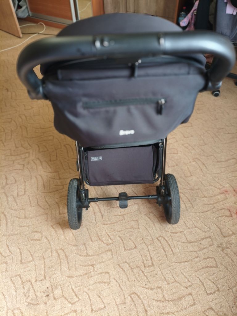 Прогулянкова коляска CARRELLO Bravo Plus