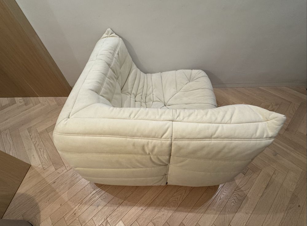 Fotel Togo Ligne Roset Narożnik sofa Eggshell