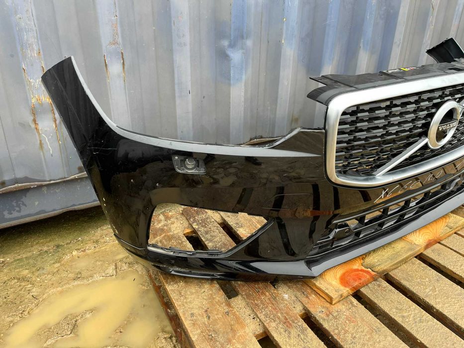 Volvo xc60 r-design zderzak 17-21r,z grilem i kratka dolna stan lux