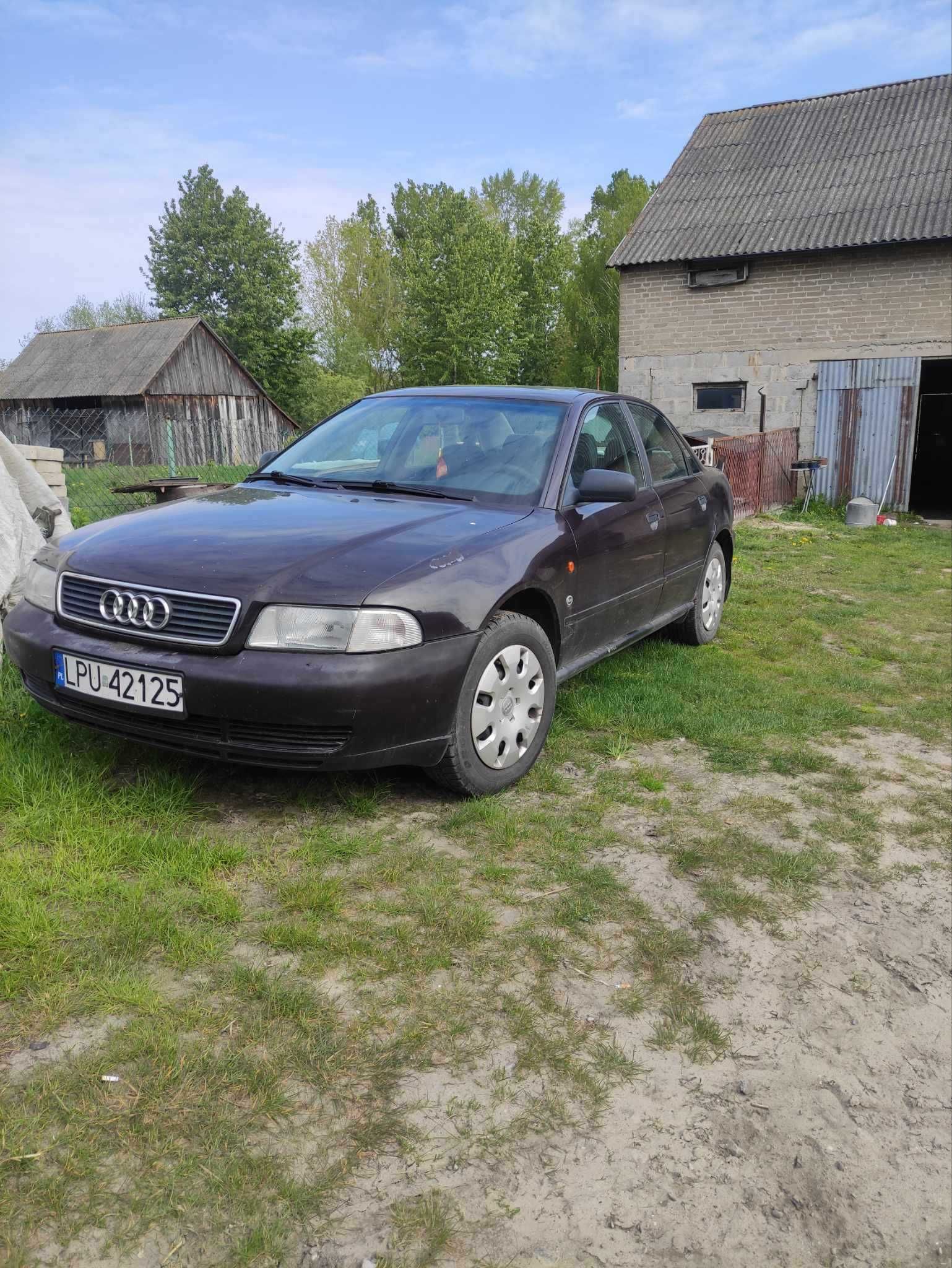 Audi A4 B5 1.6 benzyna + gaz