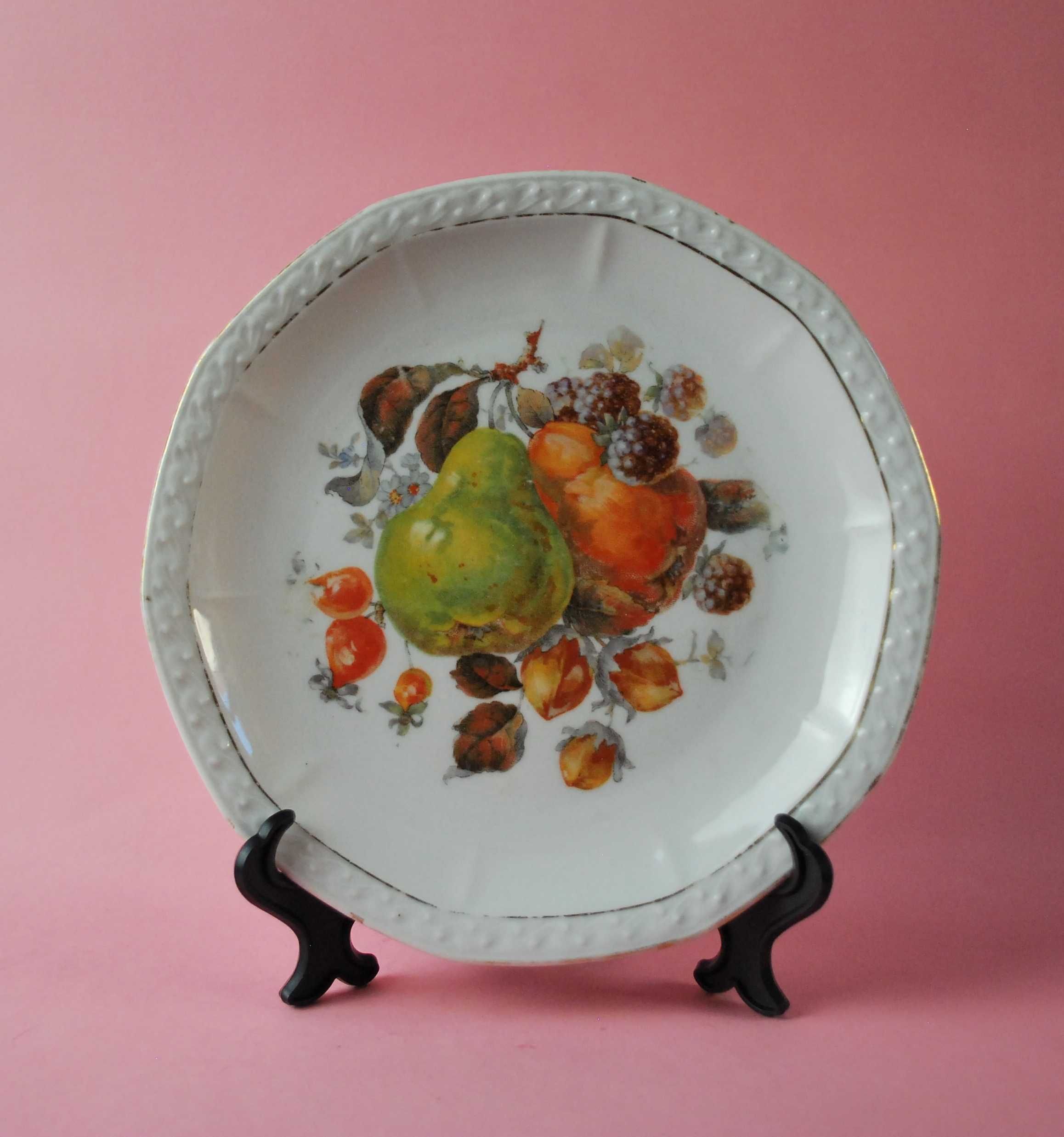 8 talerzy vintage retro porcelana owoce