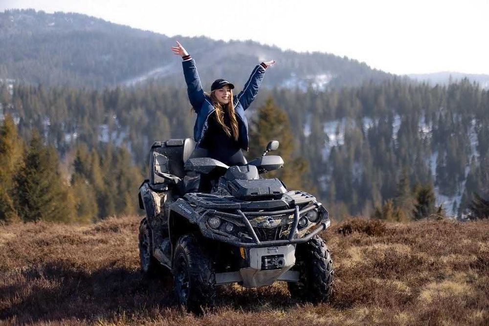 КОТЕДЖ для відпочинку в КАРПАТАХ