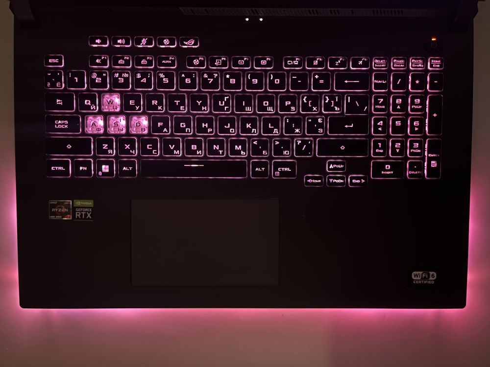 Asus rog strix G17 G713IC HX010