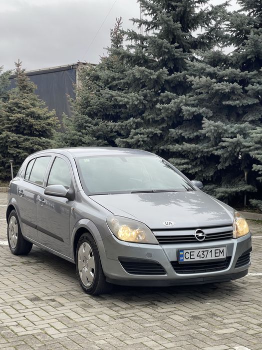 Opel Astra 2004 год 1.4 бензин