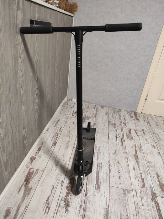 Трюковой самокат movino black mamba