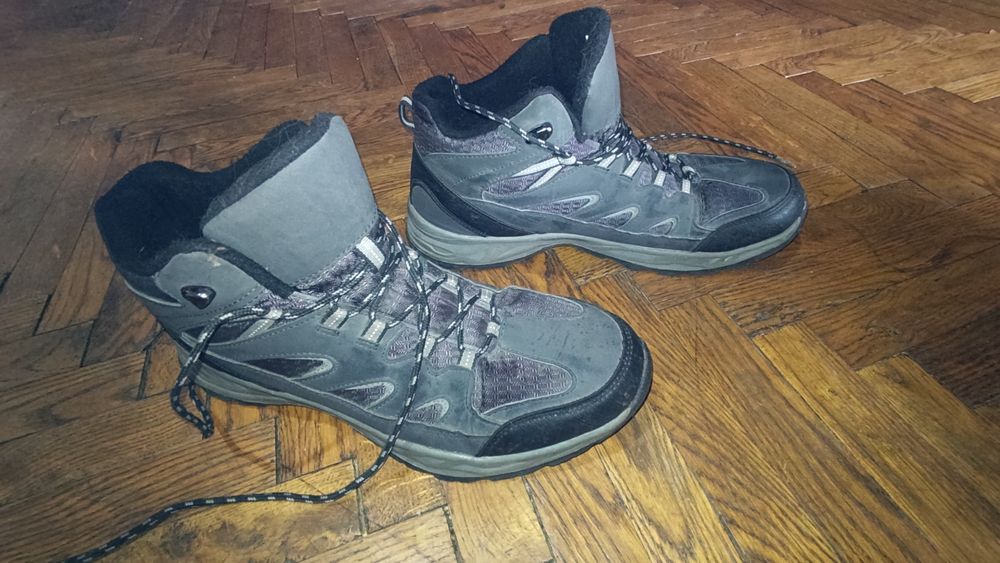Кросівки Puma Nike 44-46 взуття тренінгове черевики Clarks кроси боти