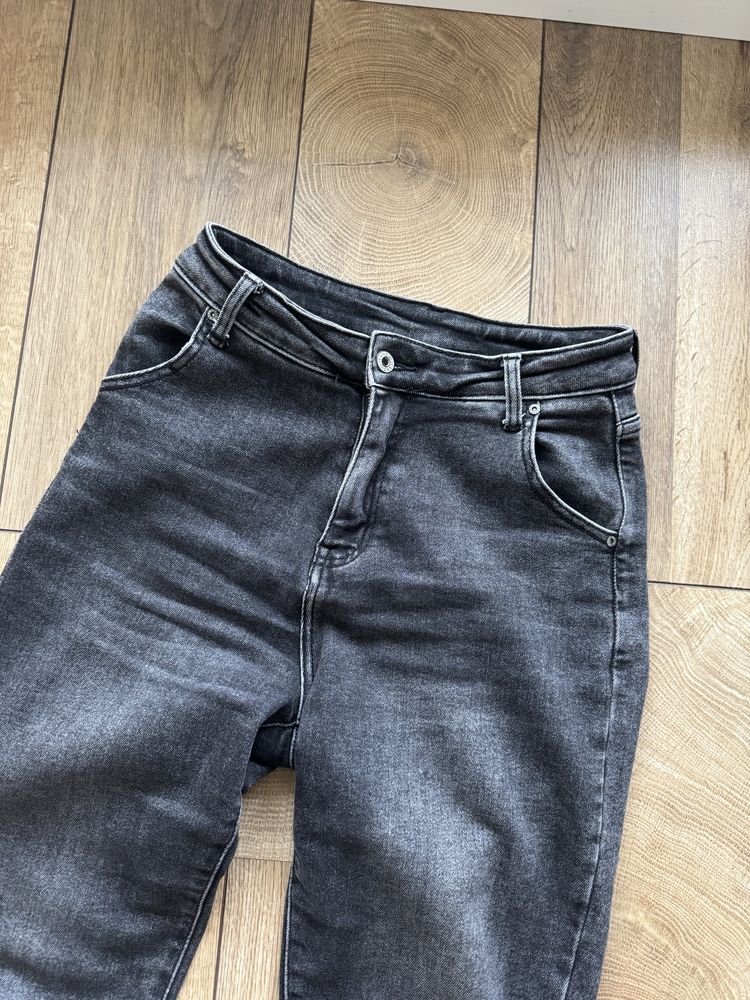 Redstar spodnie  jeansy 7/8 Mom Fit Rozmiar M