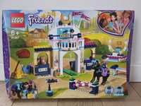 LEGO Friends 41367 Skoki przez przeszkody Stephanie