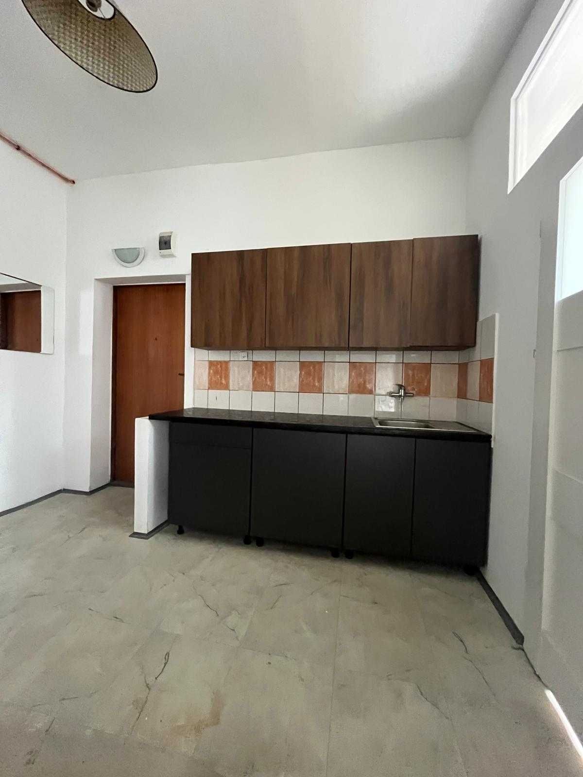 Mieszkanie 2 pokoje 36m2 pl. Św. Jana 8 centralne ogrzewanie gazowe