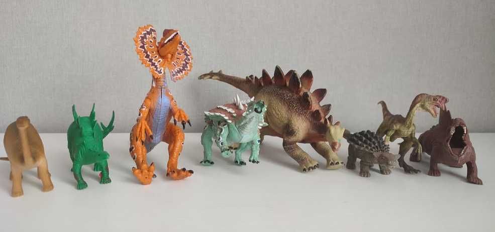 ігрові фігури динозаври