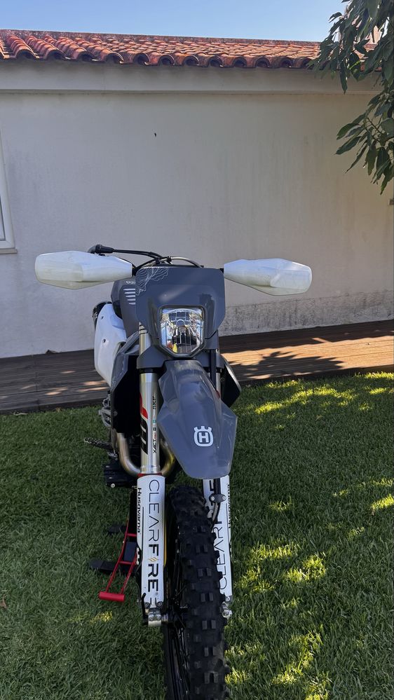 Husqvarna FE 350 PRO 2024