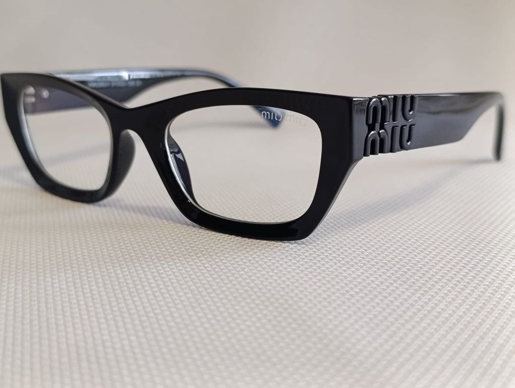 MIU MIU czarne nowe damskie okulary zerówki oprawki czarne logo filtr