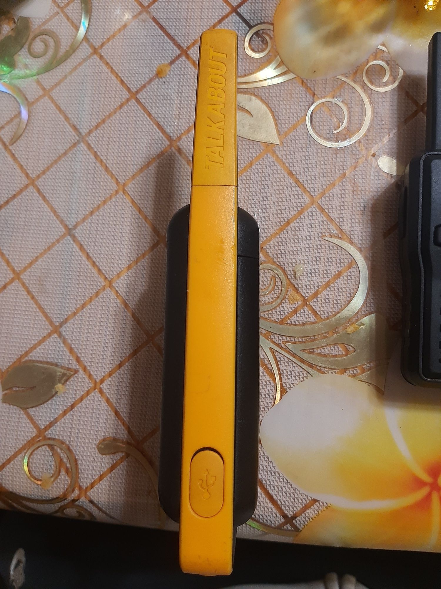 Продам рации 3 шт.