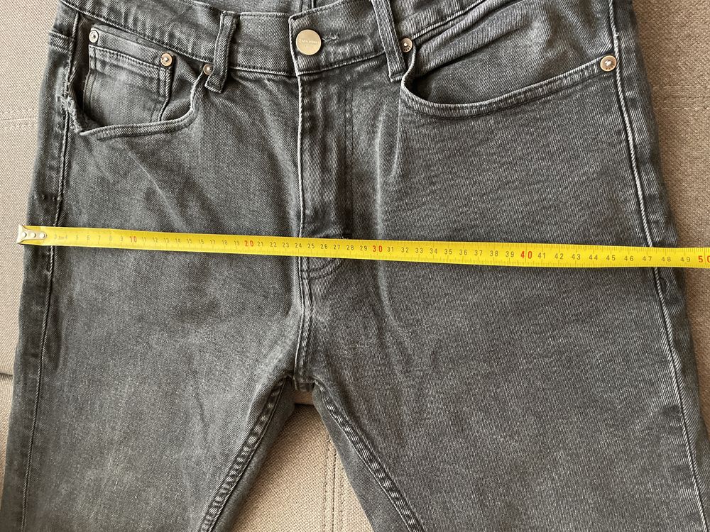 Spodnie jeansowe męskie firmy Zara , rozm.44