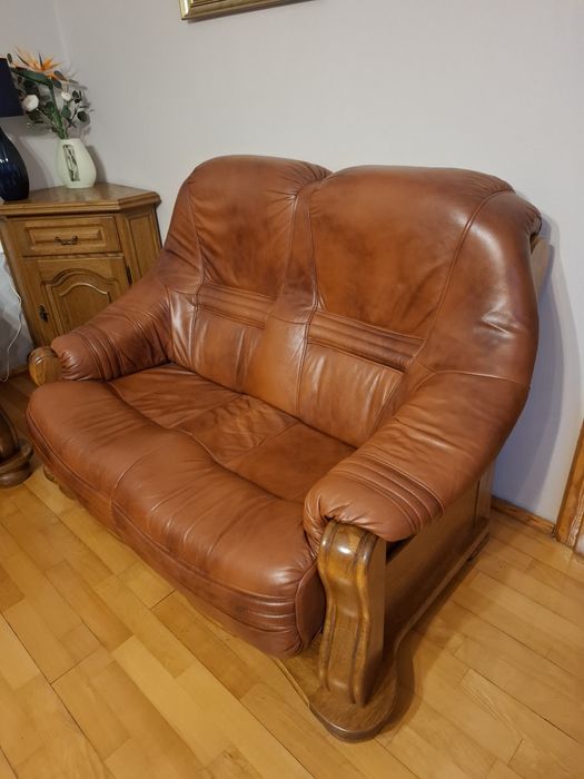 Zestaw skórzanych mebli do salonu