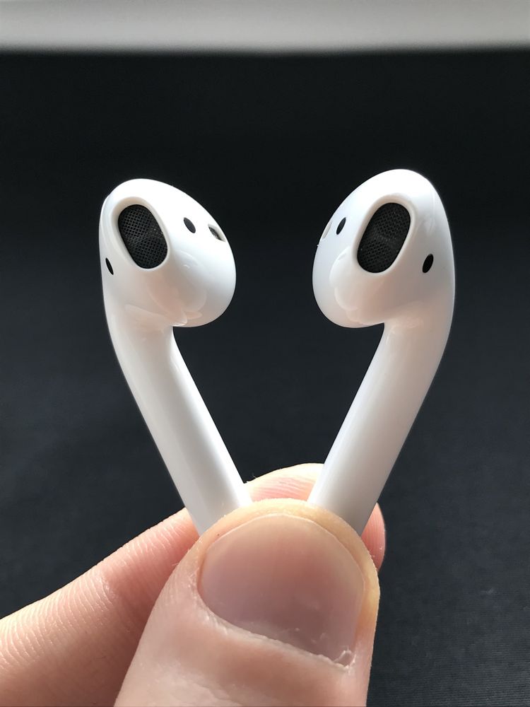 Навушник airpods 2 оригінал Левый А2031 Правый А2032 НОВІ АКУМУЛЯТОРИ