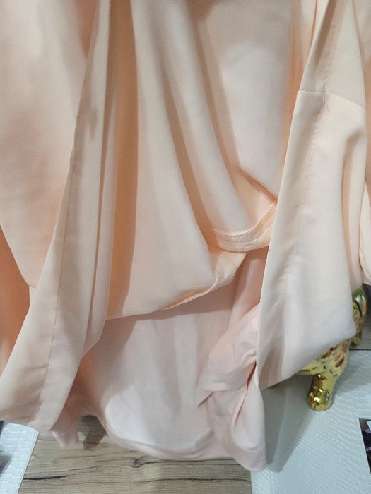 Sukienka Reserved 44