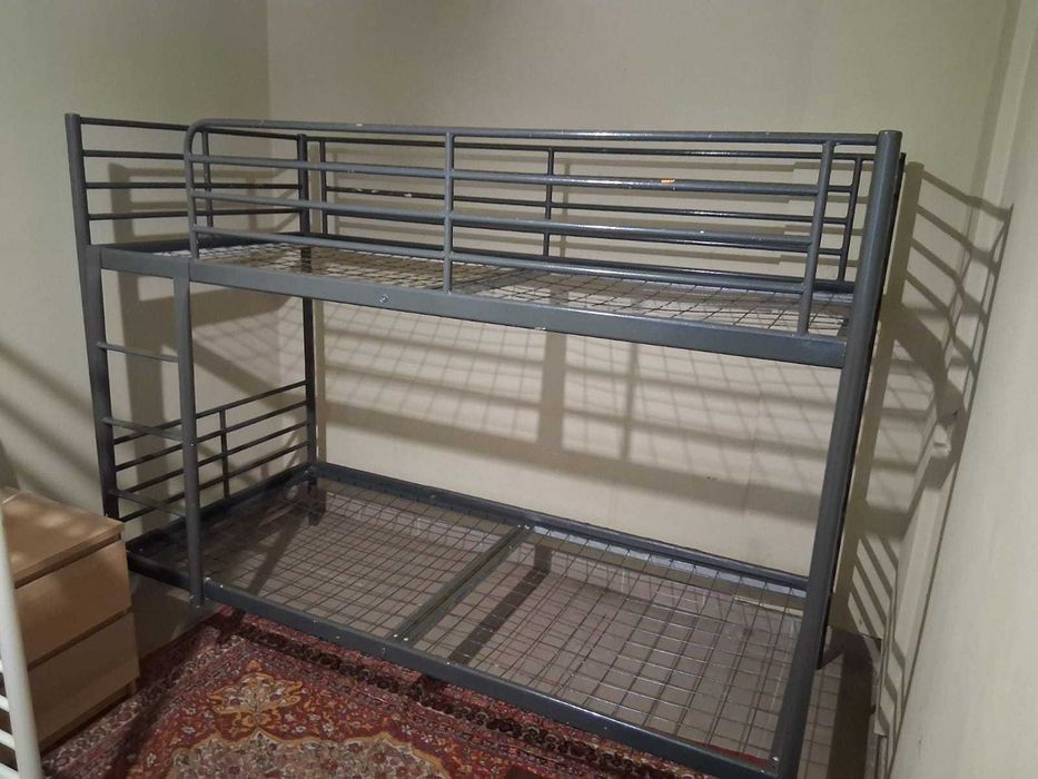 Sprzedam łóżko piętrowe