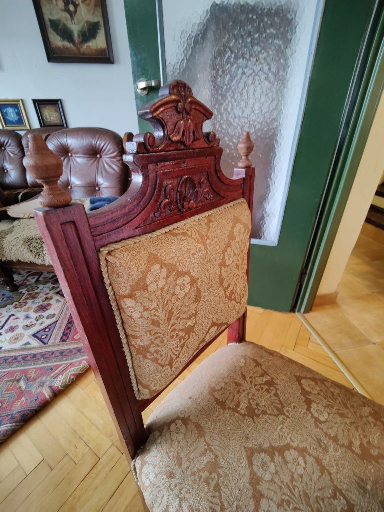 Antyki komplet - sofa i trzy krzesła .