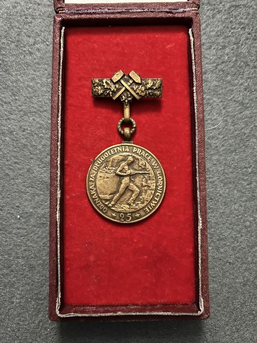 Odznaka za długoletnia pracy w górnictwie