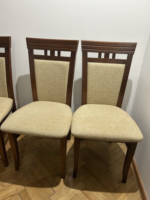 Stól z krzeslami zestaw