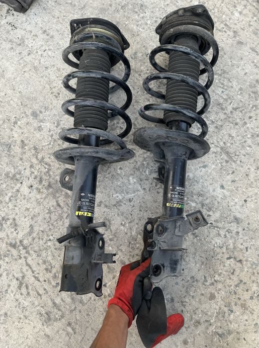 Ричаг Nissan Qashqai цапфа Ниссан супорт стойка Ніссан Кашкай балка