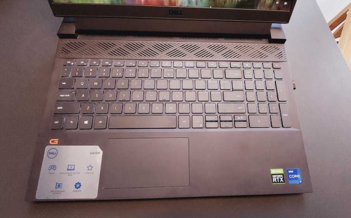 Dell laptop gamingowy/do pracy Inspiron G15i7-11800H/32GB/1TB RTX3060