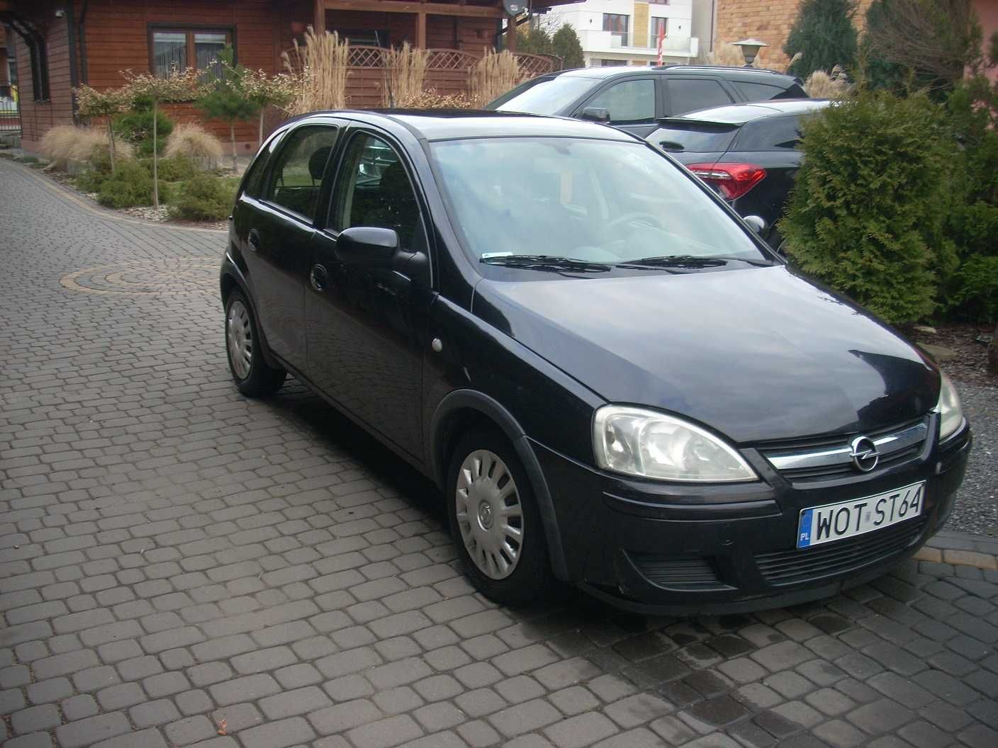 Opel Corsa 1.0, klima,