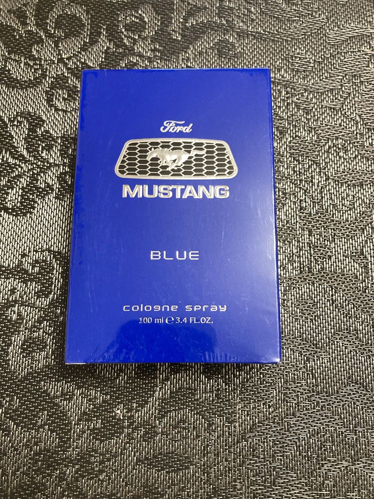 Ford Mustang Blue