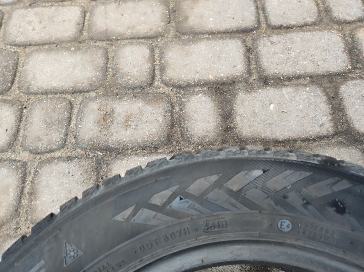 175.65.14 Dwie opony Wielosezonowe Nokian