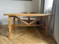 Stół drewniany MÖCKELBY ikea retro stoły westwing