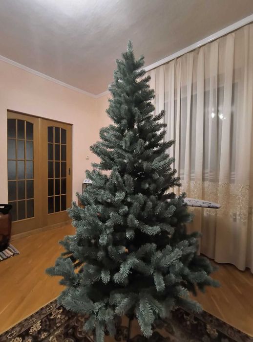 Новорічна ялинка