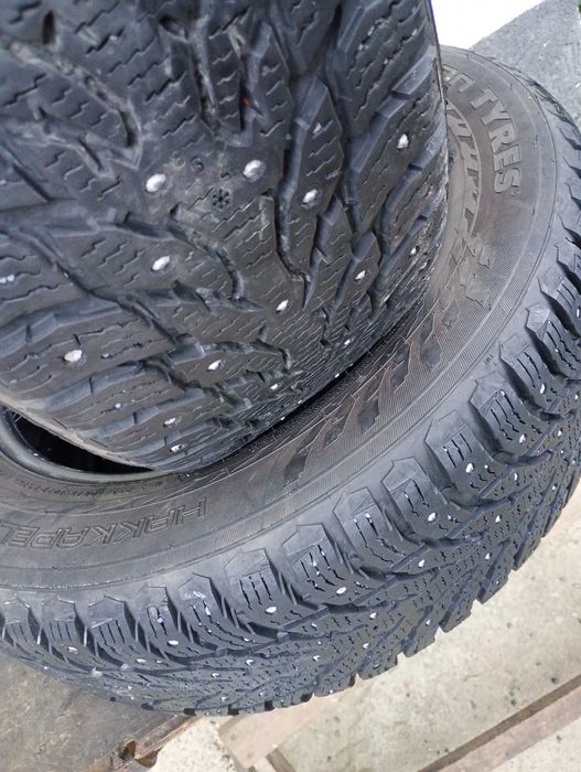 235/60 r18 -4шт- Nokian 19р. зима шип шини резина 235 60 18 (c13*4)